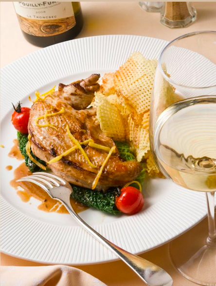 Poulet au citron, épinards et chips